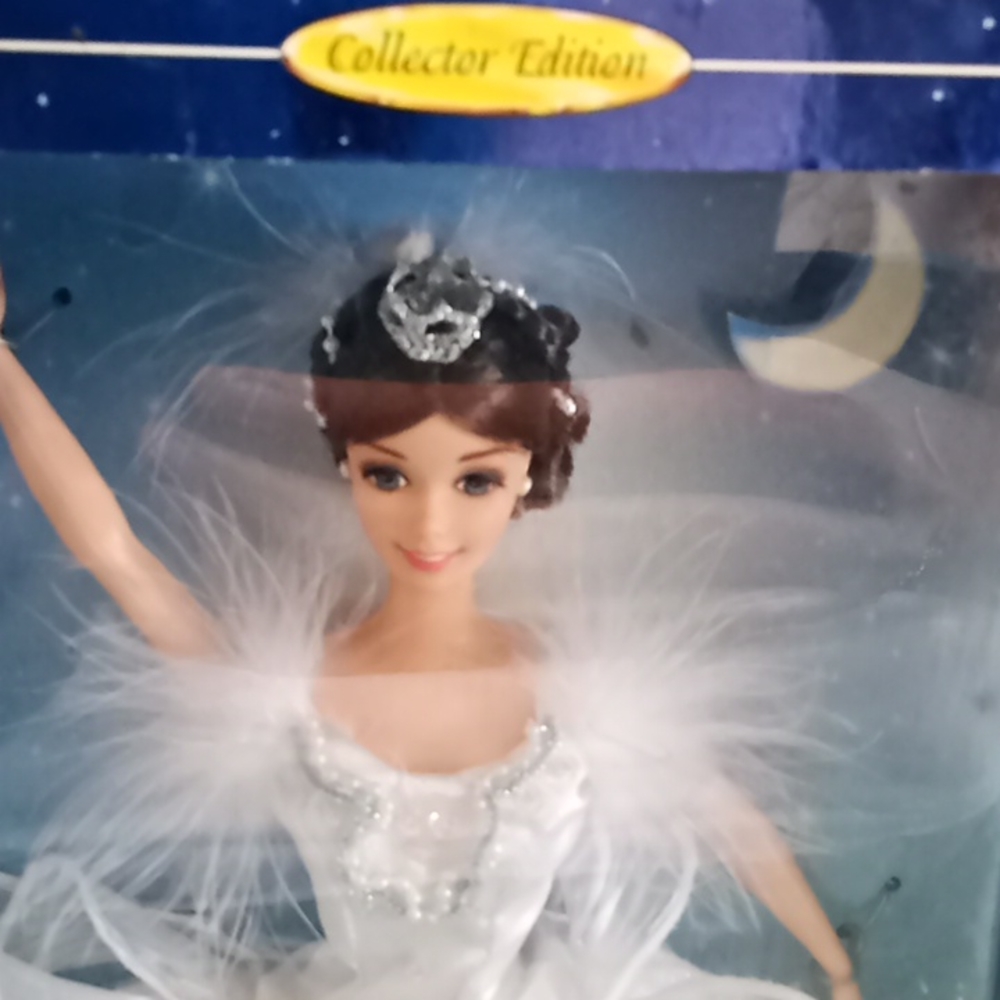 Barbie - Picture 2 of 4